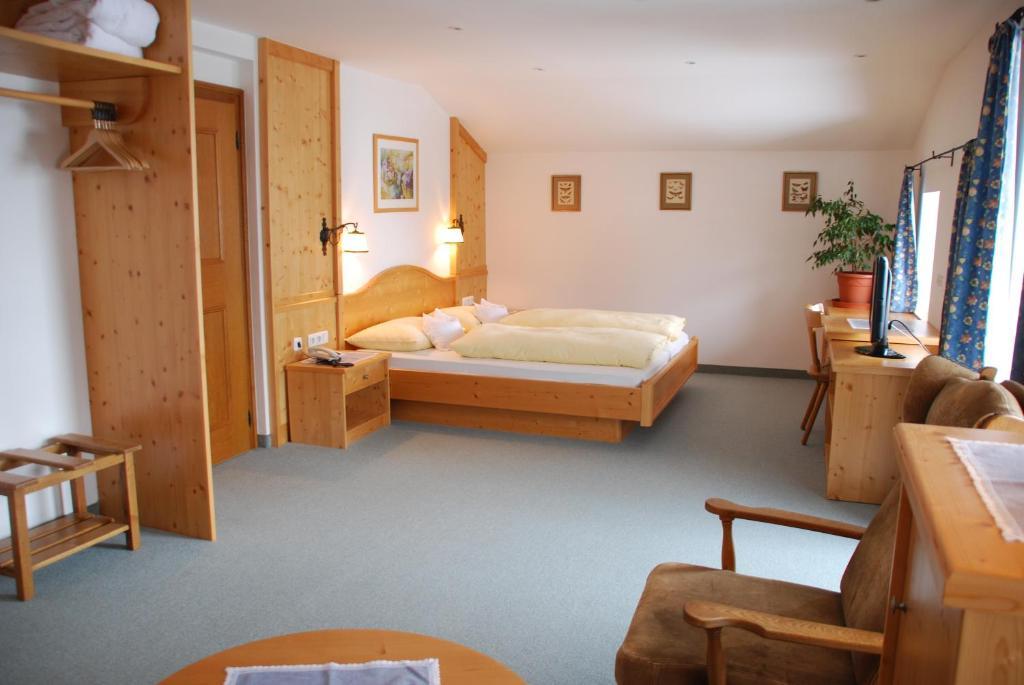Der Erlhof Restaurant & Landhotel Zell am See Phòng bức ảnh