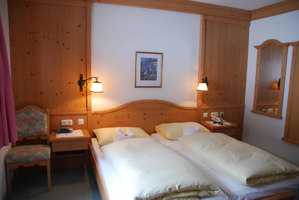 Der Erlhof Restaurant & Landhotel Zell am See Phòng bức ảnh